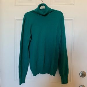 Green turtleneck
